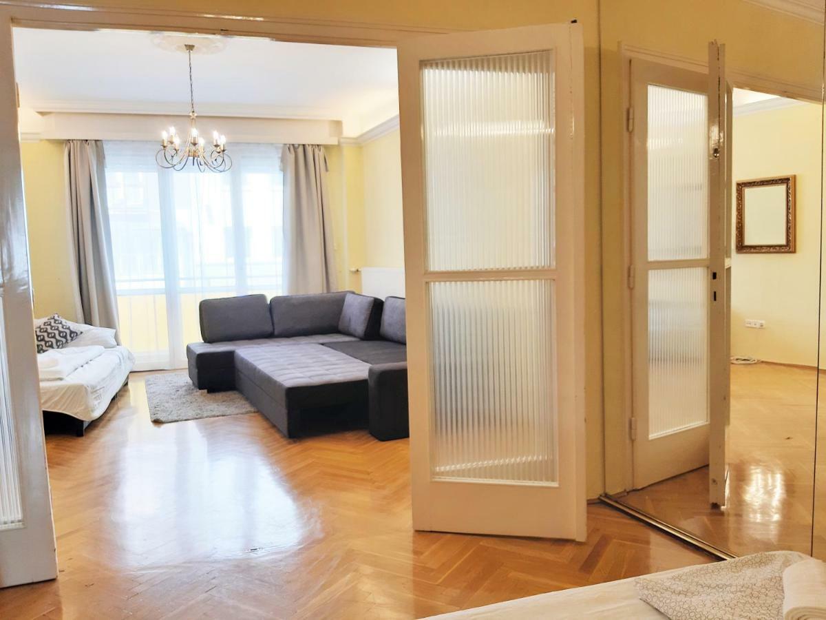 Gold Rose Apartment With 3 Rooms Boedapest Buitenkant foto